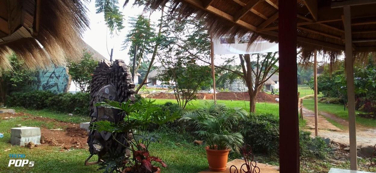 Village Noah Yaoundé Eksteriør bilde